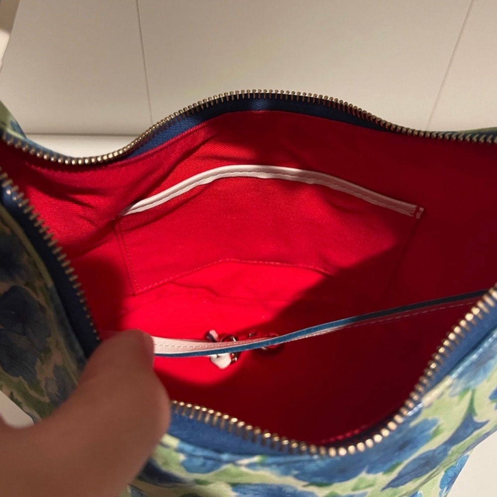 Dooney Bag Euc Unique Pattern - image 3